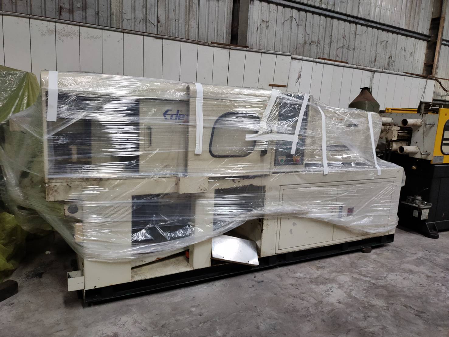 USED INJECTION MOLDING MACHINES / HightQuality / Cost concessions