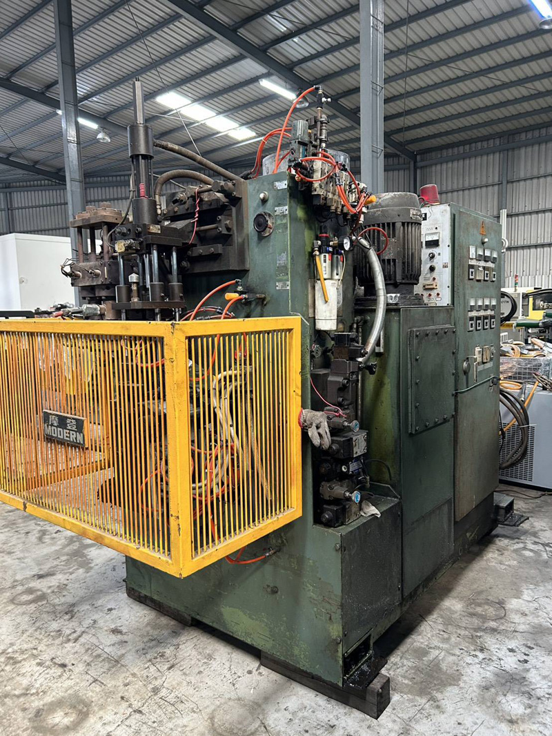 Used BLOWING machines 吹瓶機